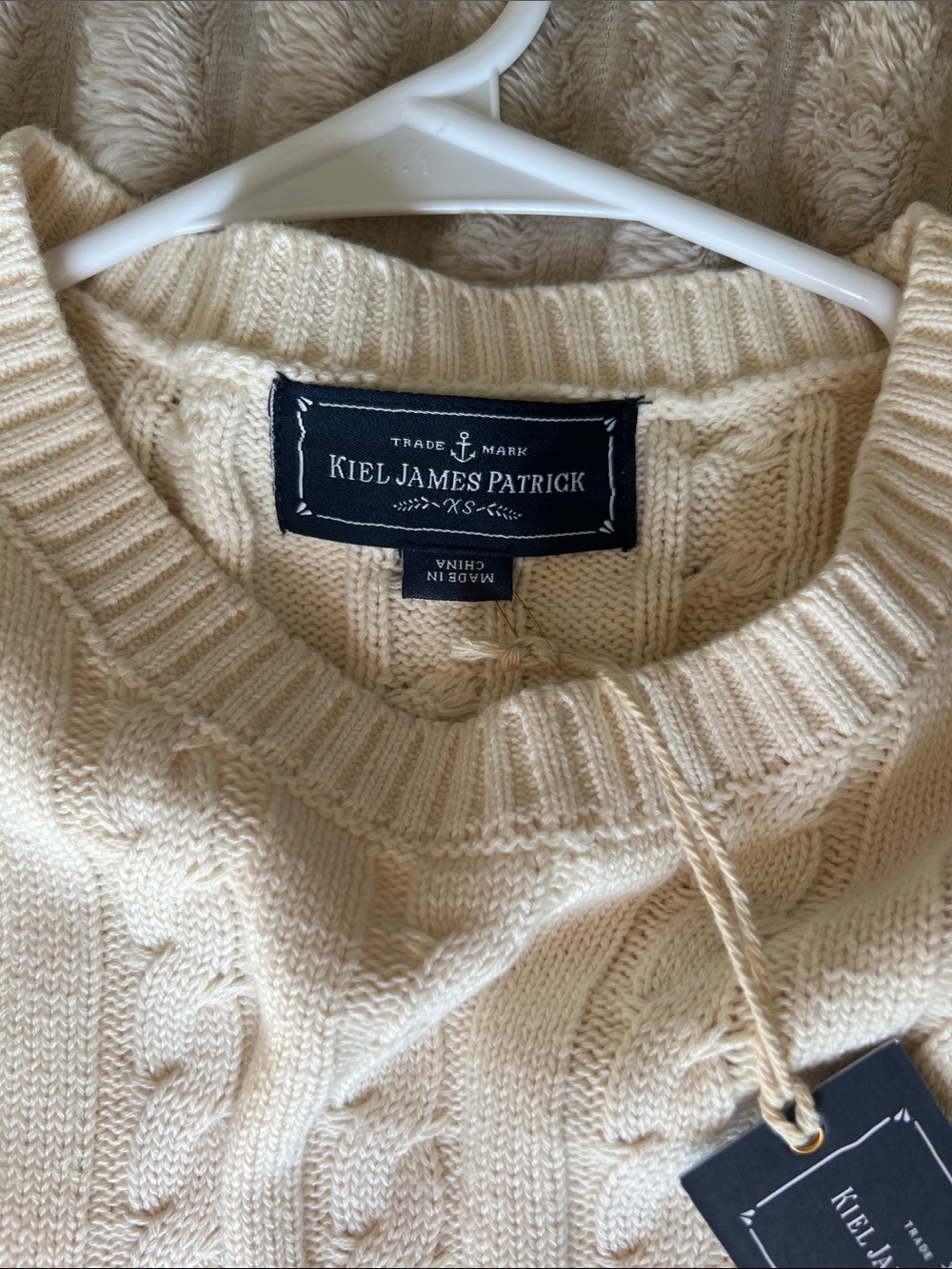 Kiel James Patrick Cream Cable-Knit Sweater with Red & Pink Hearts - Picture 2 of 3